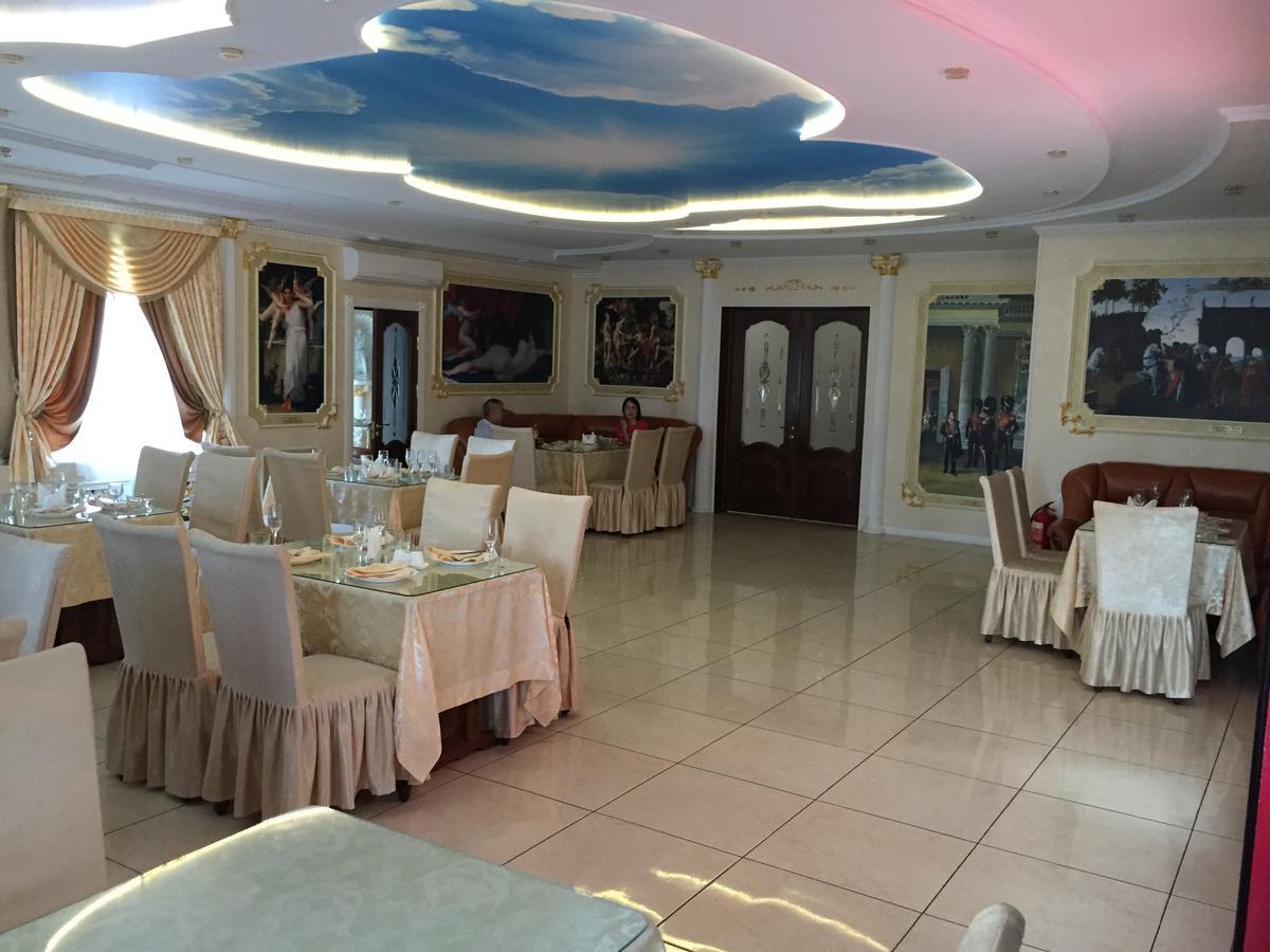 Hotel Oktan Kryve Ozero Ngoại thất bức ảnh