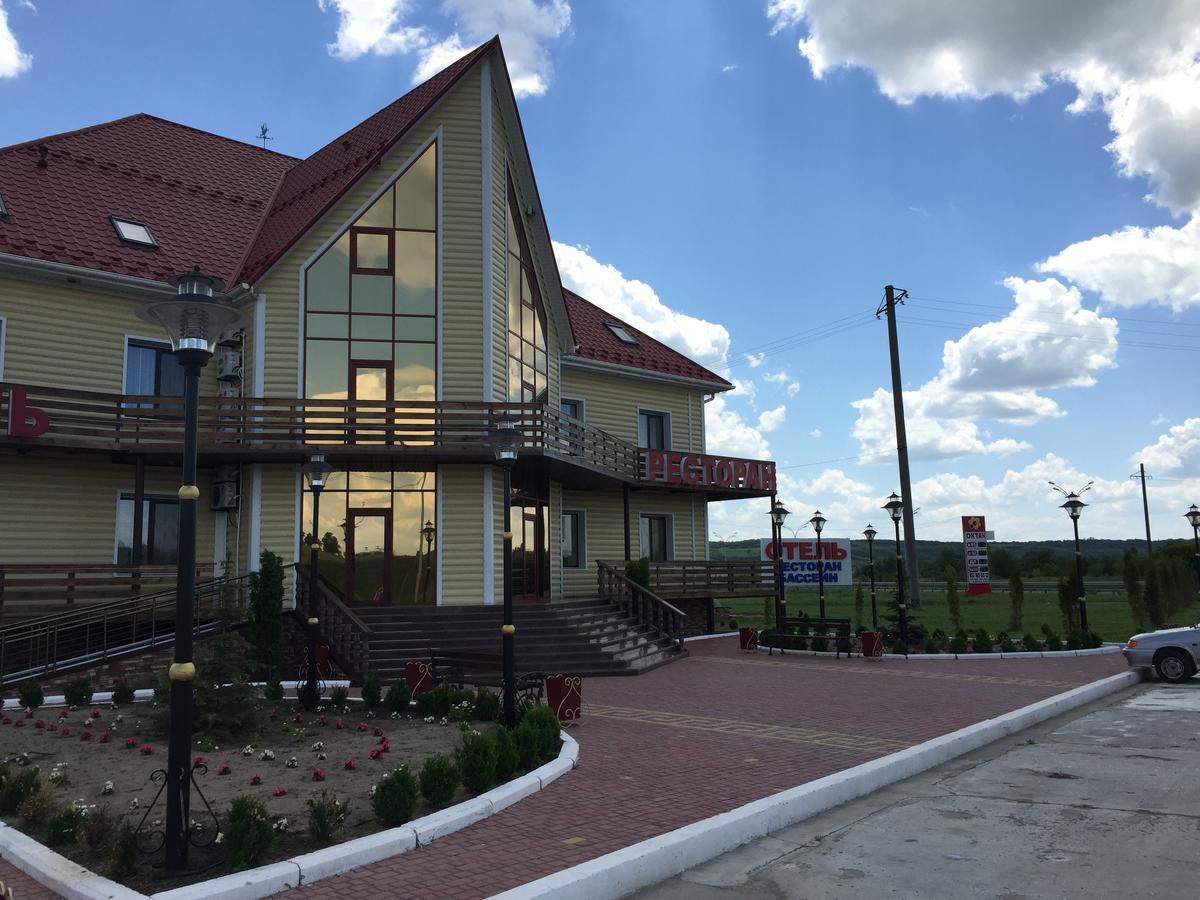 Hotel Oktan Kryve Ozero Ngoại thất bức ảnh