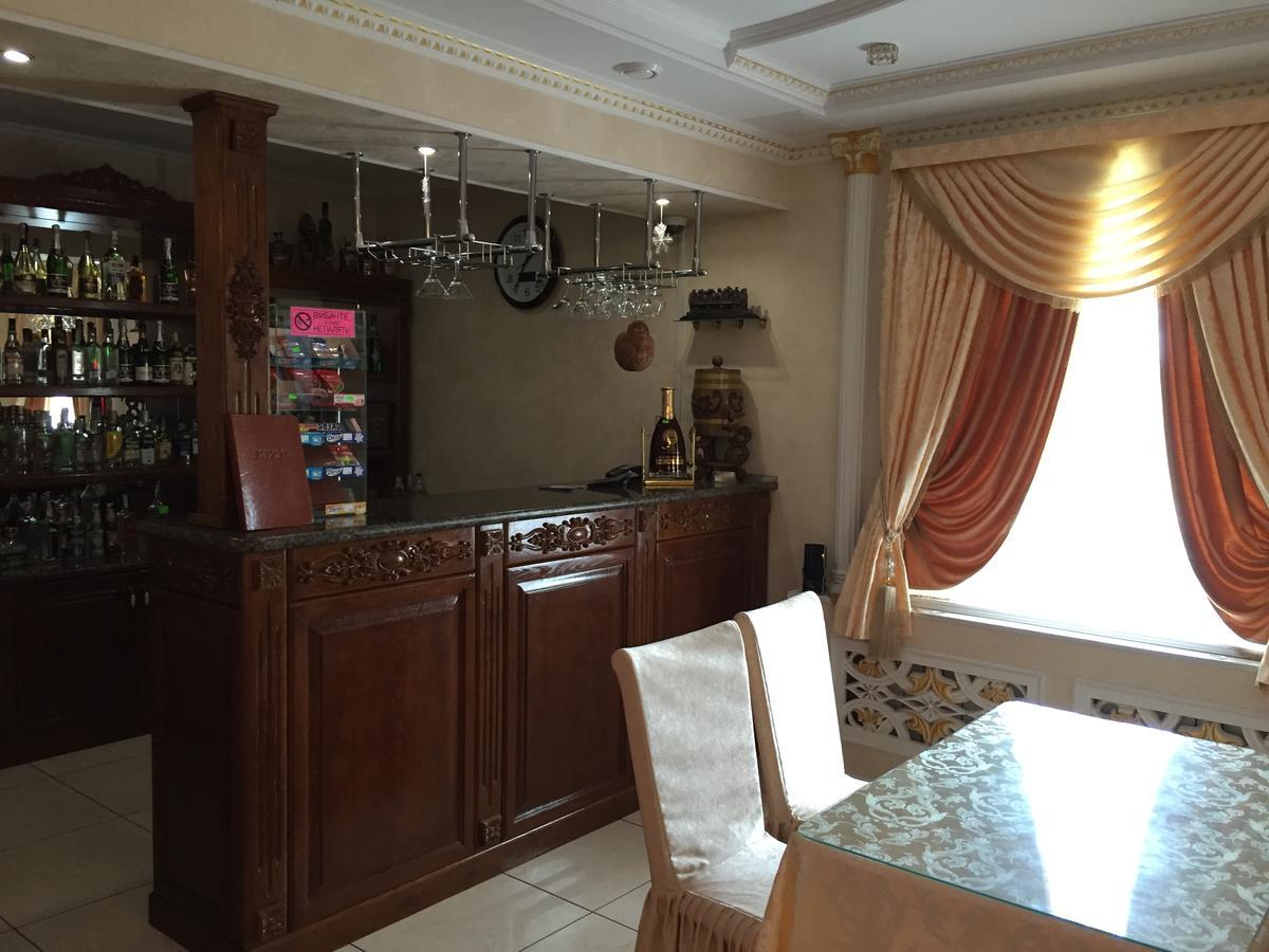 Hotel Oktan Kryve Ozero Ngoại thất bức ảnh