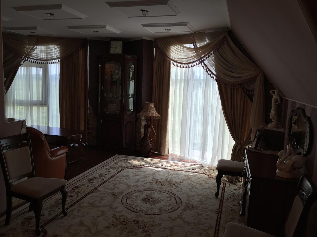 Hotel Oktan Kryve Ozero Ngoại thất bức ảnh
